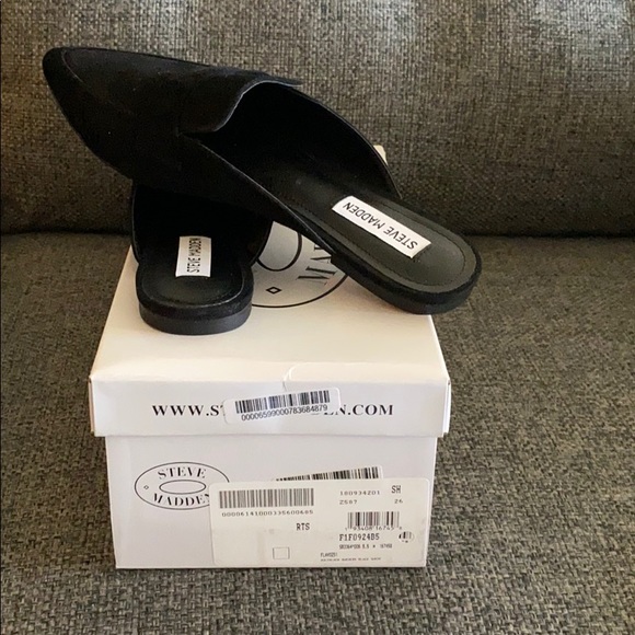 Steve Madden Flats - Picture 3 of 3